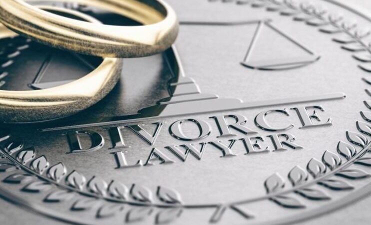 Wedding rings and divorce lawyer